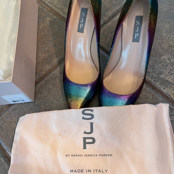 SJP Sarah Jessica Parker “Fawn” Heels - Picture 6 of 6